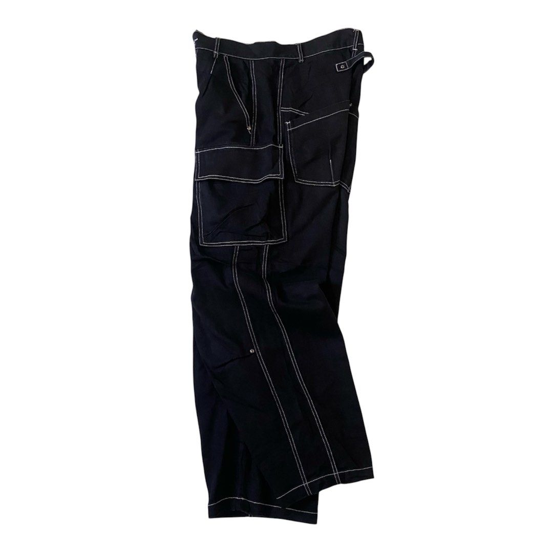 ROMANTIC CROWN Y2K BAGGY CARGO (Category: Jeans) located in Iloilo. Submitted by wornworthyph (Listing ID 1461009816, Image 3). Description: WAIST - 32 LENGTH - 40 THIGH - 14 HEM - 9 COLOR RATE EXCELLENT CONDITION NO ISSUE ₱ 780 + SHIPPING FEE 📍ILOILO 🧾 GCASH ( PAYMENT FIRST ) 🚚 J&T COURIER. .