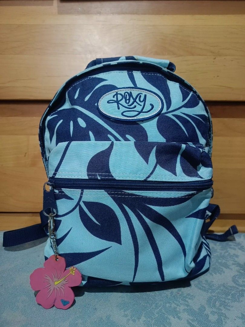 Roxy Kids Back Pack (Category: Backpacks) located in Baguio. Submitted by roselleshiddentreasures13384 (Listing ID 1460938747, Image 1). Description: 🌸Canvass Material 🌸No Major Issue 🌸Normal Signs Of Use Only 📏Small Size 🖼️Check All Photos For Other Details 🌸Limit Your Expectation The Item Is Preloved From Ukay ❌No Return No Exchange. ❗.