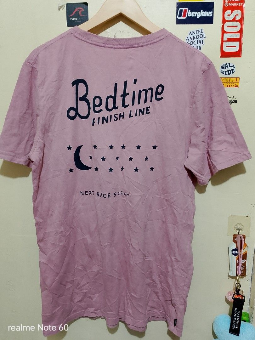 RVCA pocket tee Mens (Category: Tshirts & Polo Shirts ) located in Tagum. Submitted by tgm2023 (Listing ID 1461056259, Image 2). Description: RVCA pocket tee Mens Excellent condition 21 x 29 Size Medium on tag Color : Mauve pink Cotton fabric ✅ Embroidered logo on chest Laser printed on the back 🏷️480.⁰⁰.