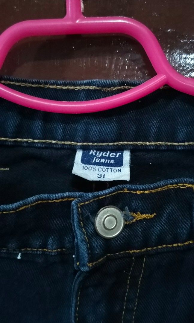 RYDERS STRAIGHT PANTS (Category: Jeans) located in Manila. Submitted by friperie. (Listing ID 1461024926, Image 3). Description: Disclaimer: Product Color May Slightly Vary Due to Photographic Lighting Sources or Your Monitor Settings issue nababakbak yung leather tag sa likod Dm for other pictures or details..