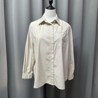 (Category: ) located in . Submitted by shopaholicwardrobe_ (Listing ID 1461081952, Image 1). Description: .