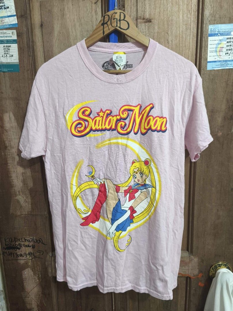 Sailormoon t-shirt (Category: Shirts) located in San Mateo. Submitted by rgbuenaventura (Listing ID 1460921801, Image 1). Description: Original sailormoon merchandise Medium light pink solid print no issue.