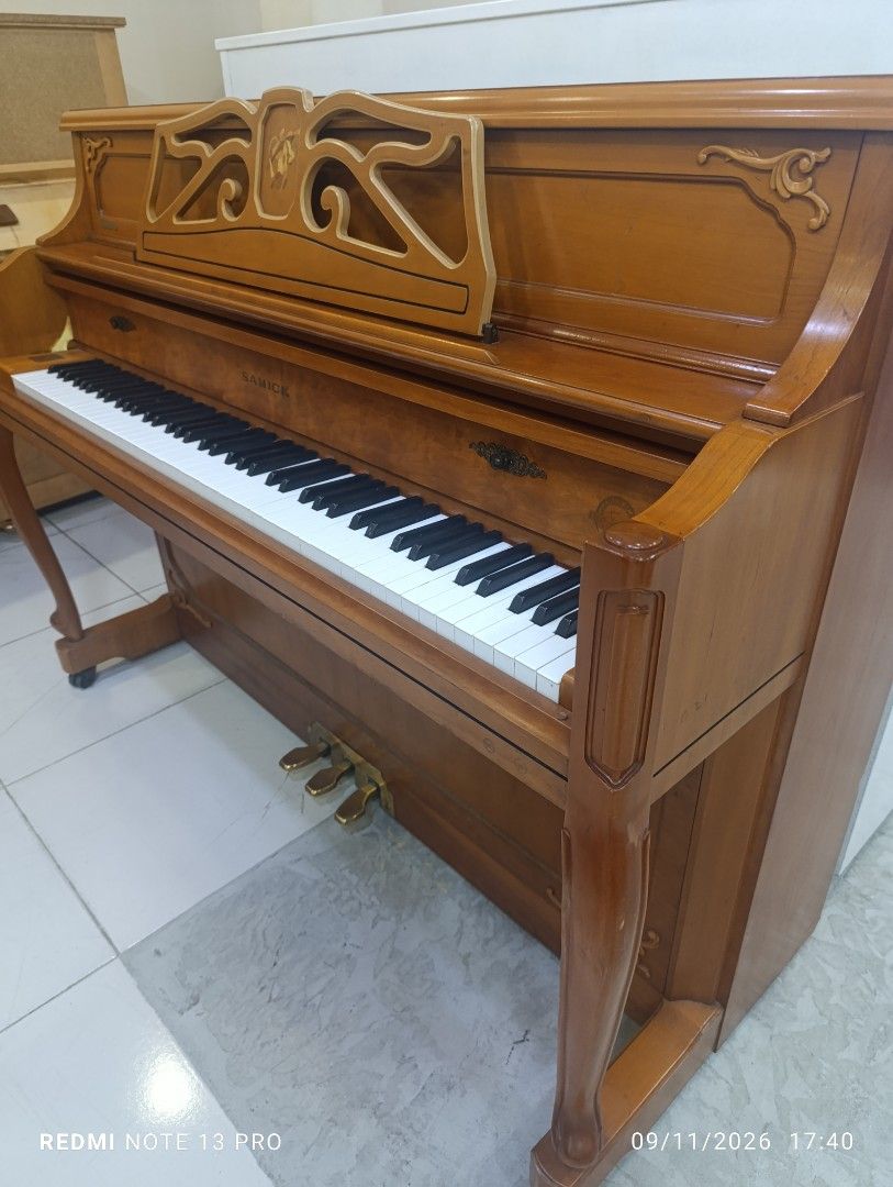 Samick console piano (Category: Musical Instruments) located in Manila. Submitted by swiftstar.3eae19 (Listing ID 1461020709, Image 3). Description: Samick Korean piano in a very classic design. Best for small spaces at home, condo or studio. Discount to be given before purchase..