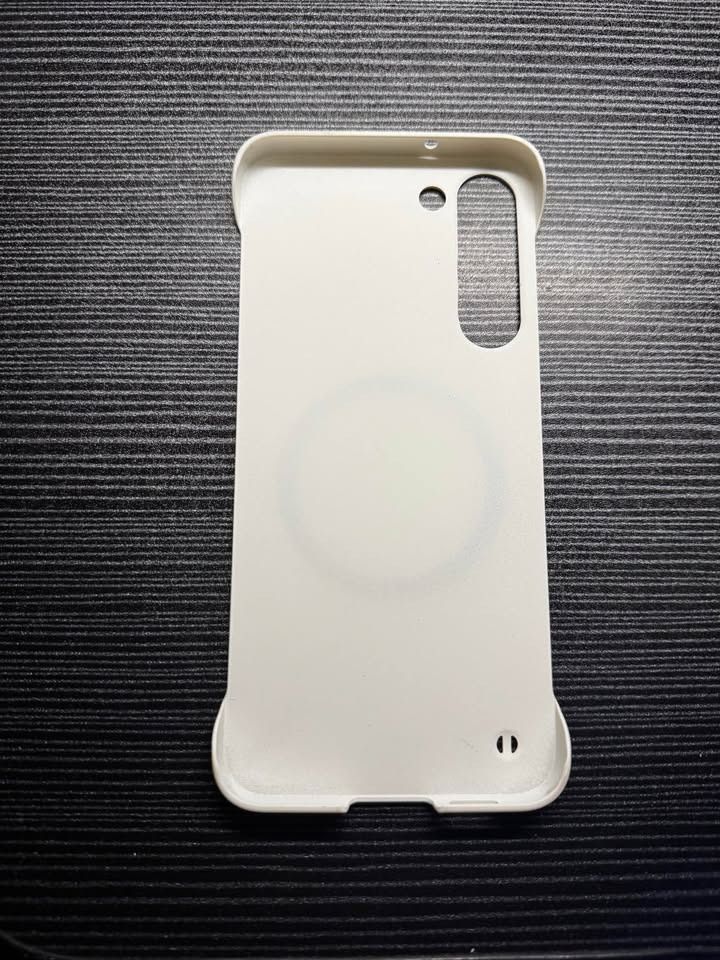 SAMSUNG S23 PLUS PHONE CASE (Category: Other Mobile & Gadget Accessories) located in Manila. Submitted by shnmnajoo (Listing ID 1460974385, Image 3). Description: SAMSUNG S23 PLUS PHONE CASE RFS: HINDI NAGAMIT.