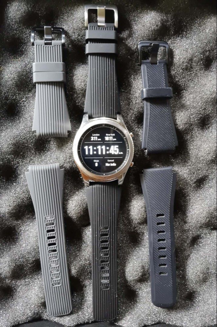 Samsung S3 classic (Category: Wearables & Smart Watches) located in Manila. Submitted by marty2smoove (Listing ID 1460967574, Image 3). Description: Samsung Gear S3 Classic Model: SM-R770 Price: 4,000.00 with 1 original gear s3 straps and 2 galaxy watch straps with original charger no wire Included the Hard Case Briefcase Issue: Battery, nagwarning palobat na, magagamit mga more than 2-3hrs lang po siguro dependi sa gamit Lahat function naman fac