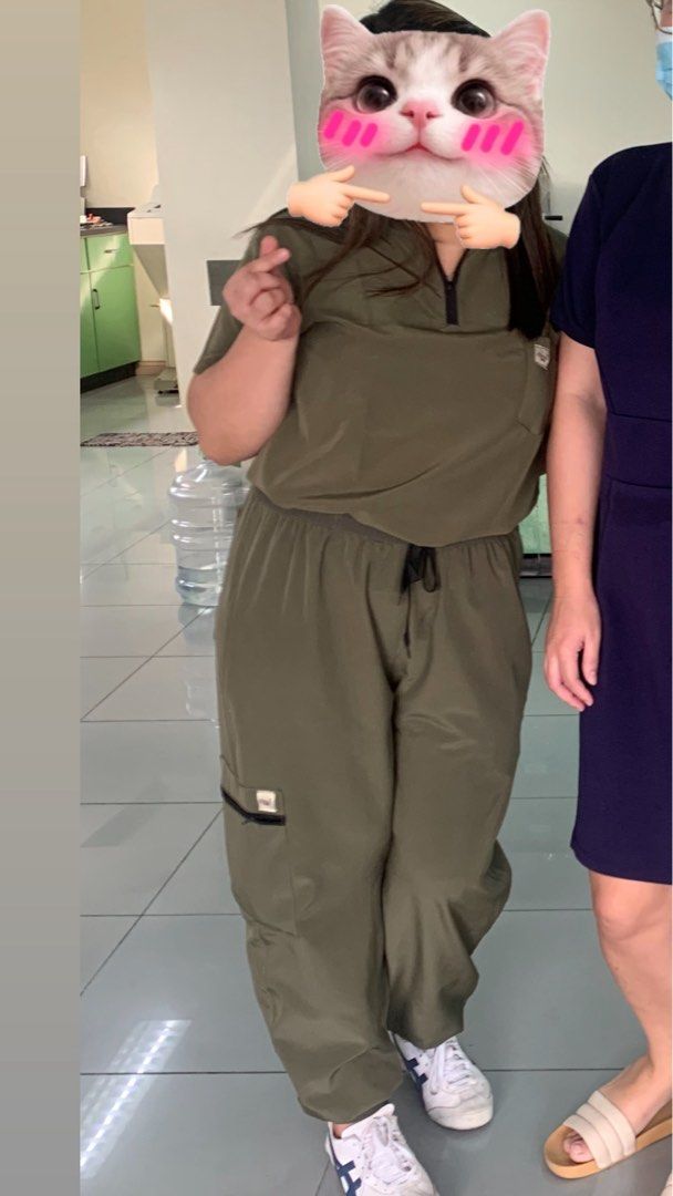 Scrub suit (Category: Sets or Coordinates) located in Cebu City. Submitted by fromreggg (Listing ID 1461072111, Image 1). Description: Scrubs from Tiktok shop No brand Fits L-XL Usee only once P400 (sold as set).
