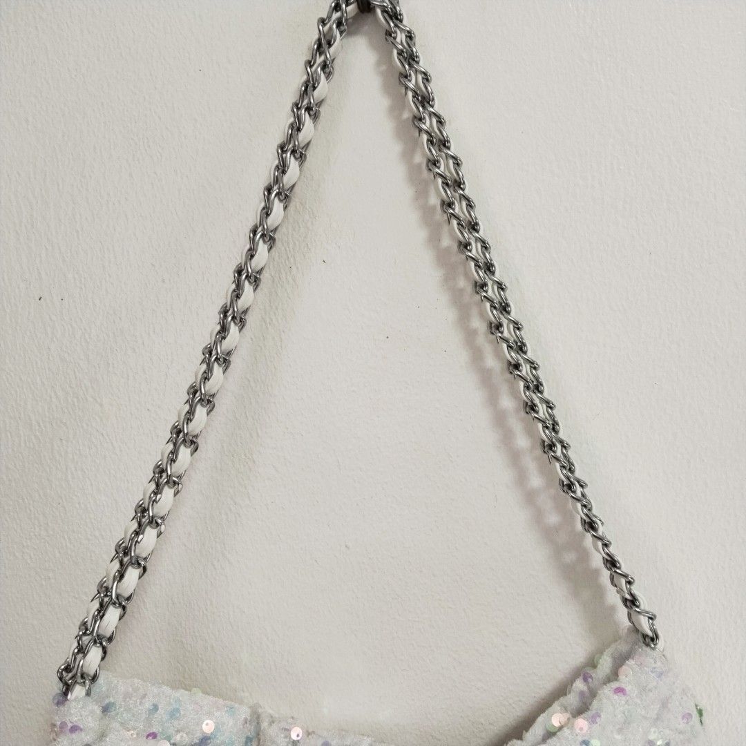 Sequin Shoulder Bag (Category: Shoulder Bags) located in Pateros City. Submitted by blashjunks.y2k (Listing ID 1460927430, Image 3). Description: SEQUIN SHOULDER BAG 350PHP MSG US.