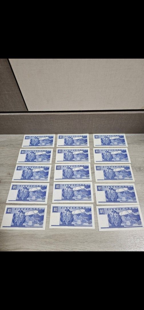 SG 1 dollar notes (Category: Currency) located in Singapore. Submitted by beststuff4sales88 (Listing ID 1461030607, Image 2). Description: selling all as a set, $100.