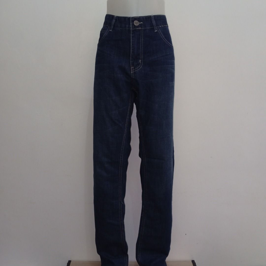 Shein casual denim jeans (Category: Jeans) located in Subic. Submitted by mustardt_ (Listing ID 1460960386, Image 1). Description: size: 17.5(35)in x 44in code: c667.