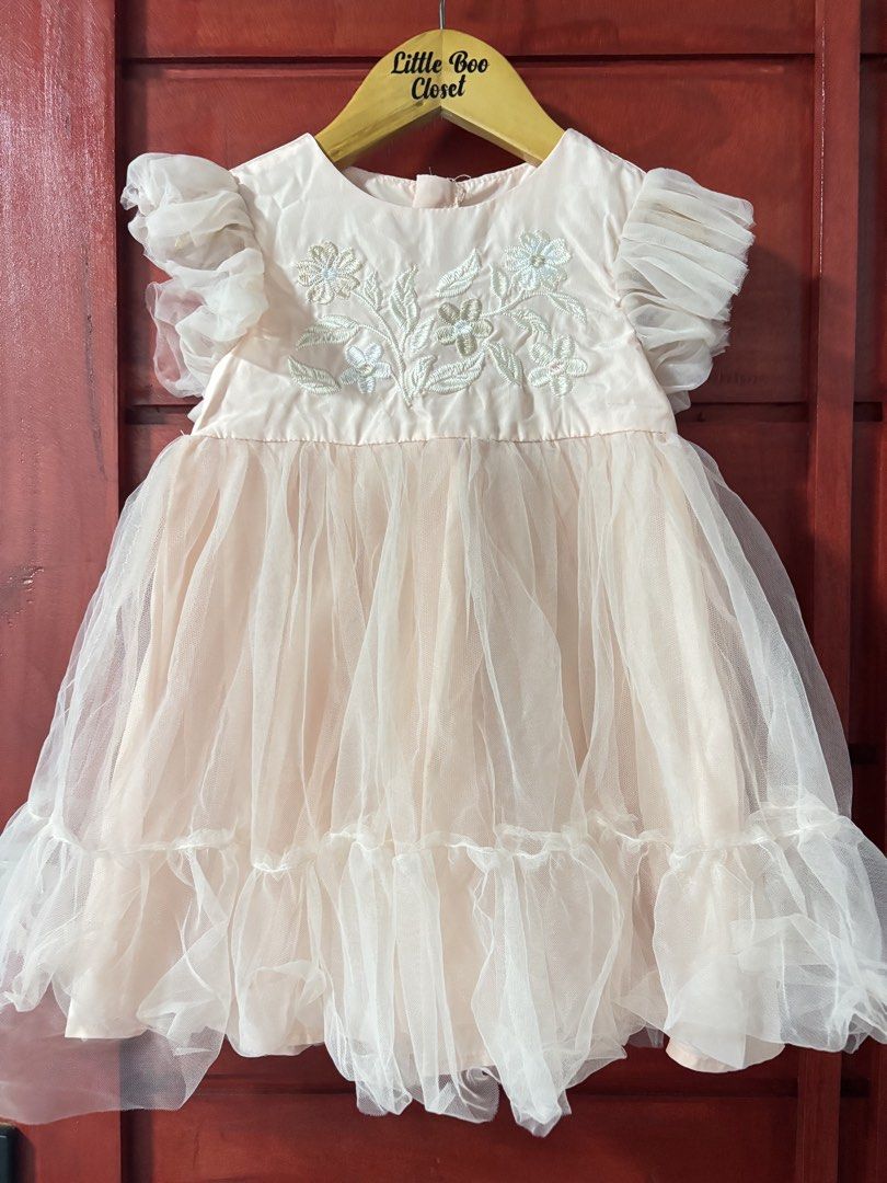 Shein semi gown (2-3y) (Category: Babies & Kids Fashion) located in Imus. Submitted by littlebooythriftstore (Listing ID 1461001511, Image 1). Description: Never been used. Bacoor.