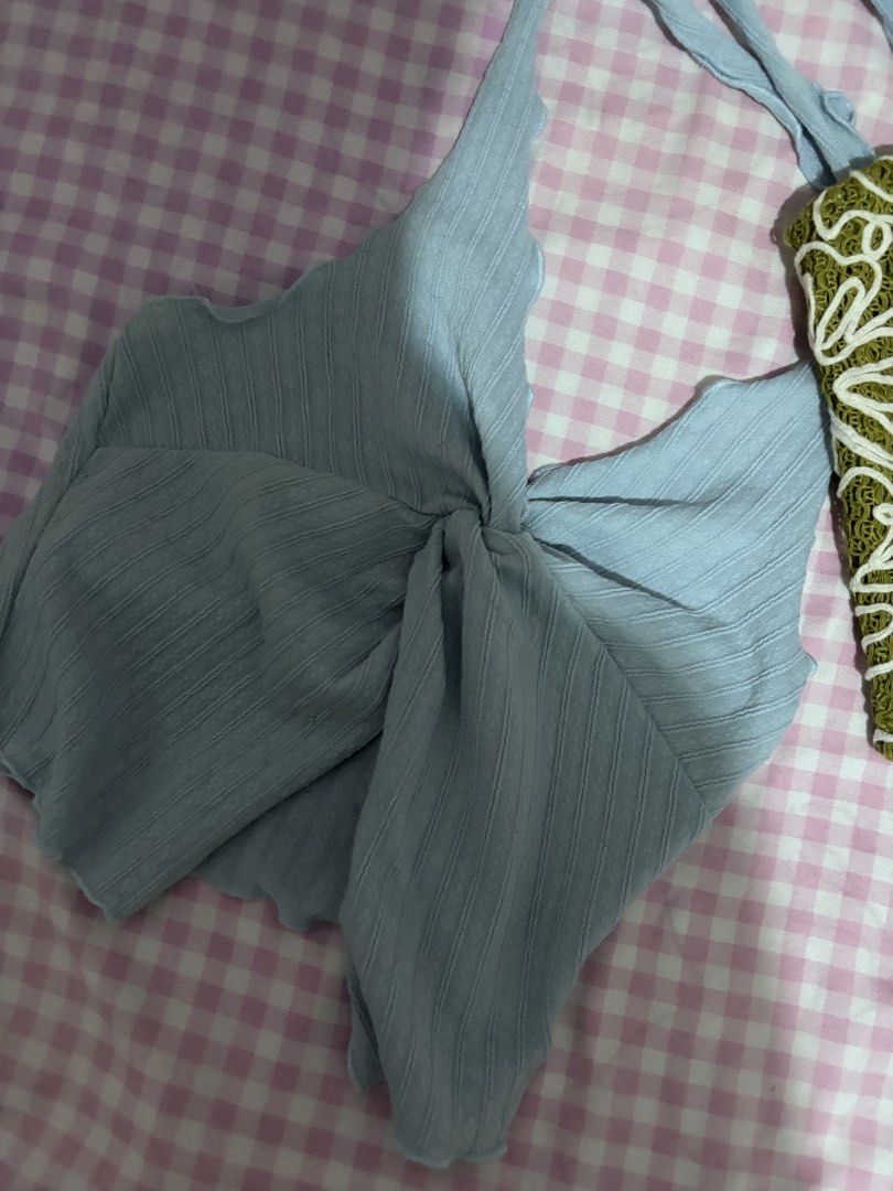 shein top bundle 2 (Category: Sleeveless) located in Manila. Submitted by iyahpreloved_ (Listing ID 1461013028, Image 3). Description: small size! 70 each .