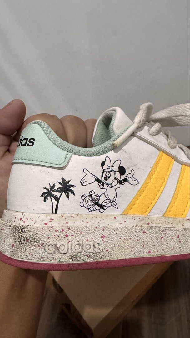 Shoes for Girls (Category: Babies & Kids Fashion) located in Makati City. Submitted by avsilj (Listing ID 1461050049, Image 2). Description: ₱1,200 take all (all authentic) Adidas Disney - US 11.5 (17.4cm) Toms - T30 US 12 (18cm) Vans - US 12 (17.5cm) in good condition pa lahat. rarely used. kailangan lang ng laba 😆🫧 can ship via JNT or if pag nasa Manila kami, we can lalamove/grab.