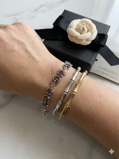 (Category: ) located in . Submitted by luvkobagsnshoes (Listing ID 1460982467, Image 1). Description: .