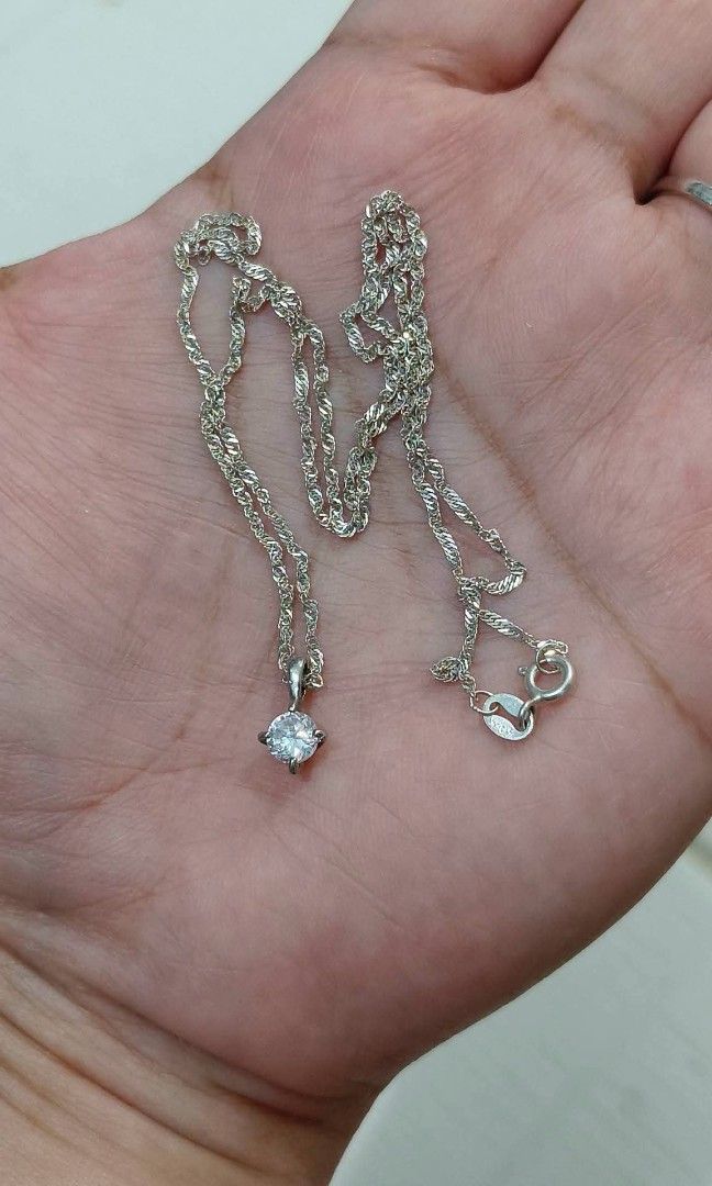 Silver Necklace 925 marking (Category: Necklaces) located in Manila. Submitted by thrifty_cool (Listing ID 1461017097, Image 3). Description: .