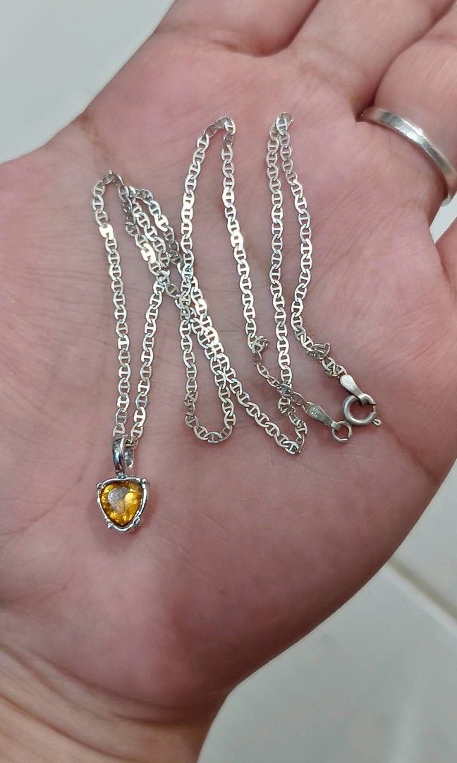 Silver Necklace 925 marking (Category: Necklaces) located in Manila. Submitted by thrifty_cool (Listing ID 1461017097, Image 2). Description: .