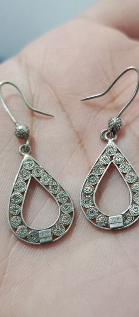 Silver Teardrop Filigree Dangle Earrings 800 (Category: Earrings) located in Manila. Submitted by warmcrystal_269010 (Listing ID 1461066493, Image 1). Description: Vintage Silver Earrings 800 markings 2k, Alabang Muntinlupa Location.