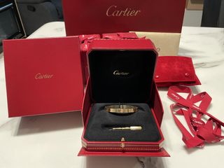 (Category: ) located in . Submitted by luxparis.bag (Listing ID 1460946677, Image 1). Description: .