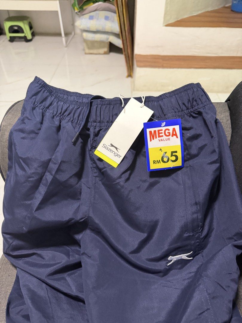 Slazenger jogging pants (Category: Activewear) located in Manila. Submitted by xymound88 (Listing ID 1460974854, Image 1). Description: .