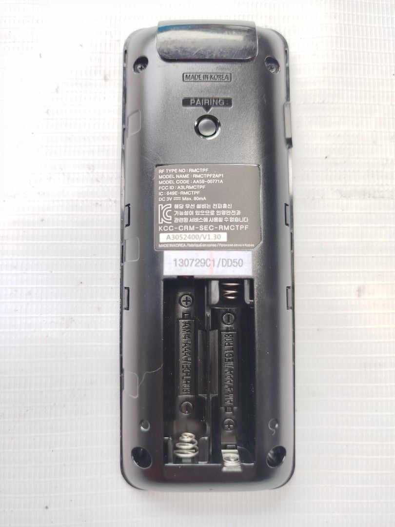 Smart TV remote (Category: Other Audio Equipment) located in Manila. Submitted by jojo.welter (Listing ID 1461091119, Image 3). Description: Original Samsung smart TV remote Excellent condition .