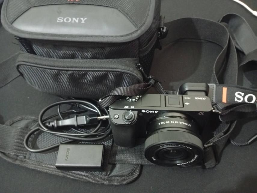 Sony A6400 (Category: Cameras) located in Quezon City. Submitted by youngcat_4e2d03 (Listing ID 1460920996, Image 1). Description: For Sale Sony A6400 NO issues. Complete inclusions with box and manuals. Price : 21,000 Rush Rush Rush ‼️‼️‼️ .