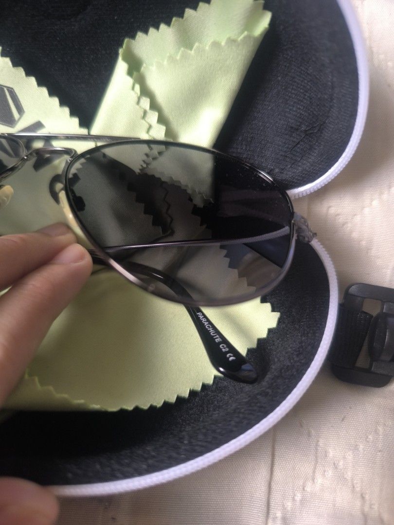 Speed Eyewear Parachute Aviator Sunglasses with Case (Category: Sunglasses & Eyewear) located in General Santos City (Dadiangas). Submitted by animoya (Listing ID 1460980024, Image 2). Description: - Local PH Brand Speed Eyewear - Bought Online - Never Been Used.