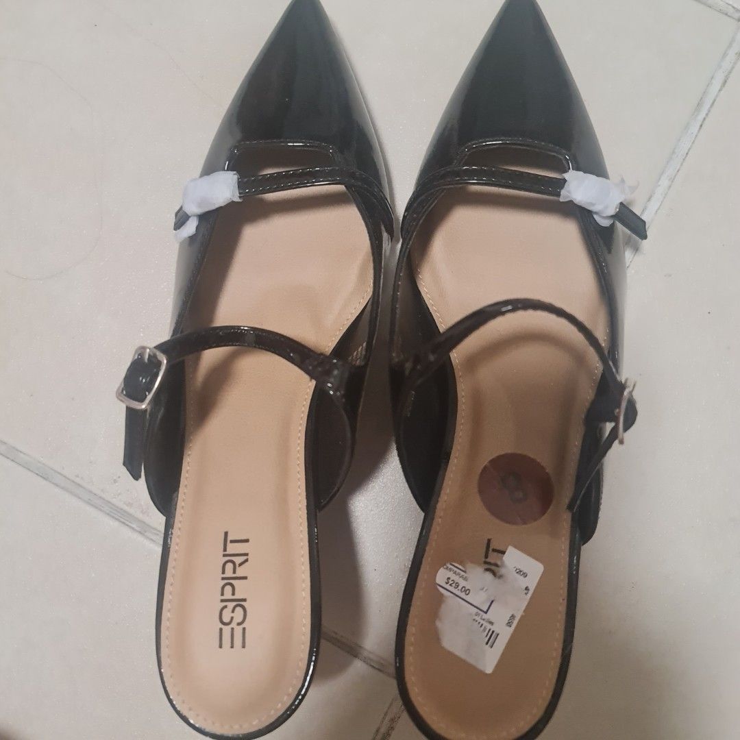 Sprit ppen back woth 1 inch heel (Category: Heels) located in Manila. Submitted by jeth75 (Listing ID 1461038861, Image 1). Description: Esprit -brand new.