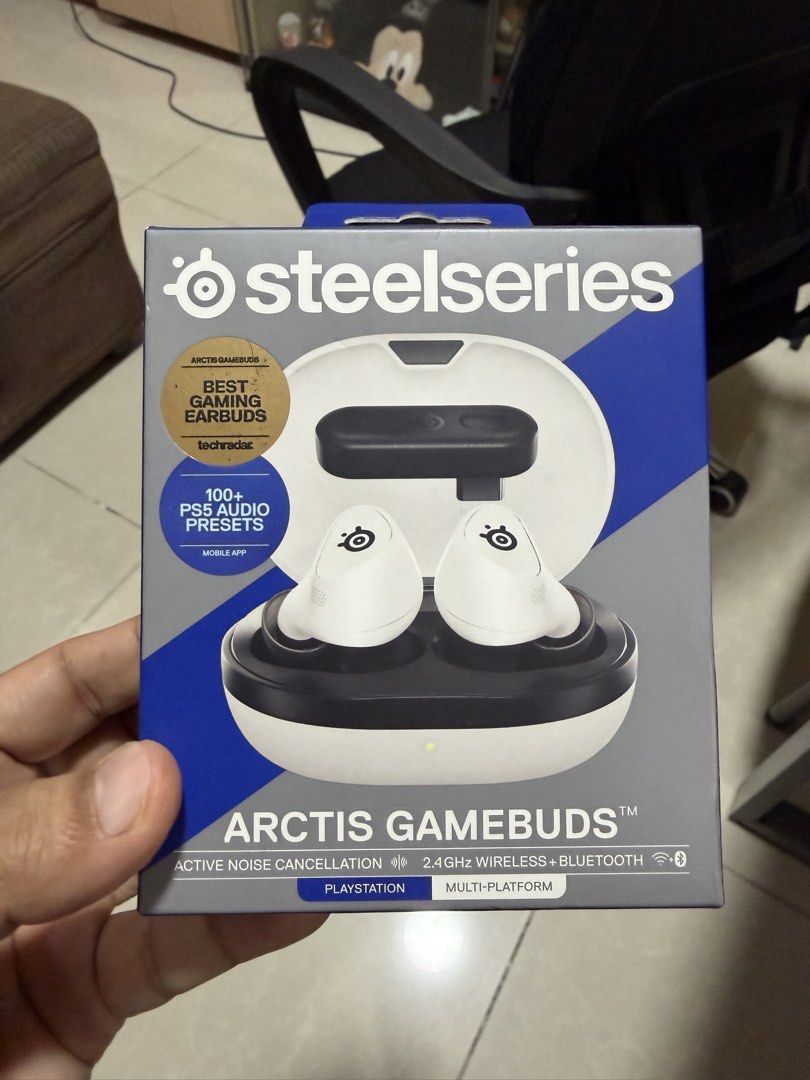 SteelSeries Arctis GameBuds True Wireless Earbuds (Category: Earphones) located in Taguig. Submitted by ben_fermin (Listing ID 1460967271, Image 1). Description: Good as new. Used once only. Active Noise Cancellation Bluetooth and 2.4GHz wireless Freebie ko na yung silicone case RFS: need funds Bought it ib Datablitz at 9550 pero im selling it at 9k nalang! Location: Binangonan Rizal / Makati (if in my office) Shipping: Lalamove / LBC / Meet-up i