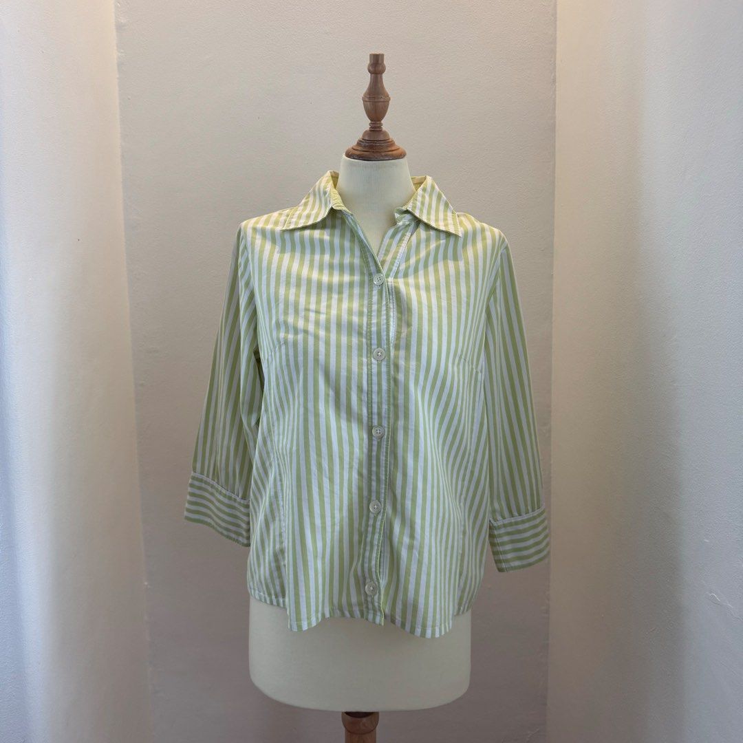 stretch striped apple green long sleeve collared top (Category: Longsleeves) located in Pasay City. Submitted by ultzen (Listing ID 1460941346, Image 1). Description: - stretch striped apple green long sleeve collared top - size M fits up to L - for casual fits or the beach - rfs: decluttering mop: bpi / gcash / maribank mod: j&t / lbc / sdd (mnl).