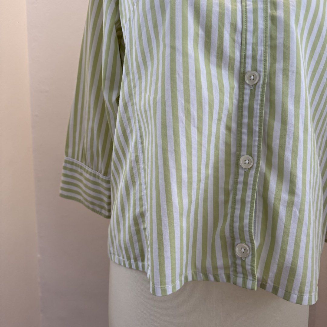 stretch striped apple green long sleeve collared top (Category: Longsleeves) located in Pasay City. Submitted by ultzen (Listing ID 1460941346, Image 3). Description: - stretch striped apple green long sleeve collared top - size M fits up to L - for casual fits or the beach - rfs: decluttering mop: bpi / gcash / maribank mod: j&t / lbc / sdd (mnl).