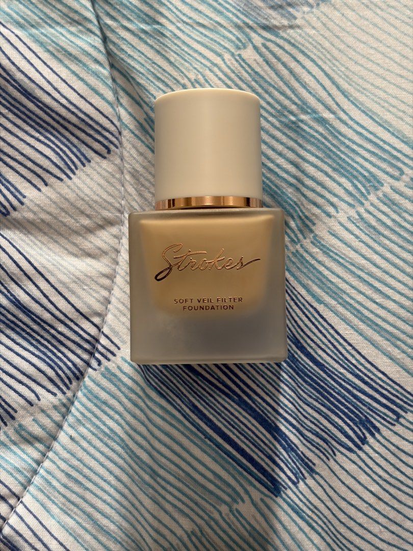 Strokes Soft Veil Filter Foundation - Light Olive (Category: Makeup) located in Caloocan City. Submitted by fifthnoelle05 (Listing ID 1460957439, Image 2). Description: Only used 1-2 pumps for swatching Exp: 07/2029 RFS: Wrong shade.