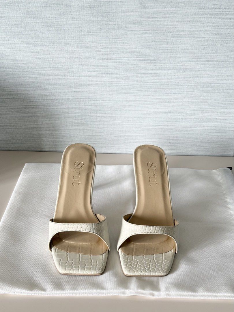 Strut White Croc Square Toe Heeled Mules (Category: Heels) located in Tarlac. Submitted by samdeclutters_ (Listing ID 1460964006, Image 2). Description: - Size: 6 - Color: White Croc - Heel height: 3 inches - Used 2-3x - Feel free to ask for more pics! .