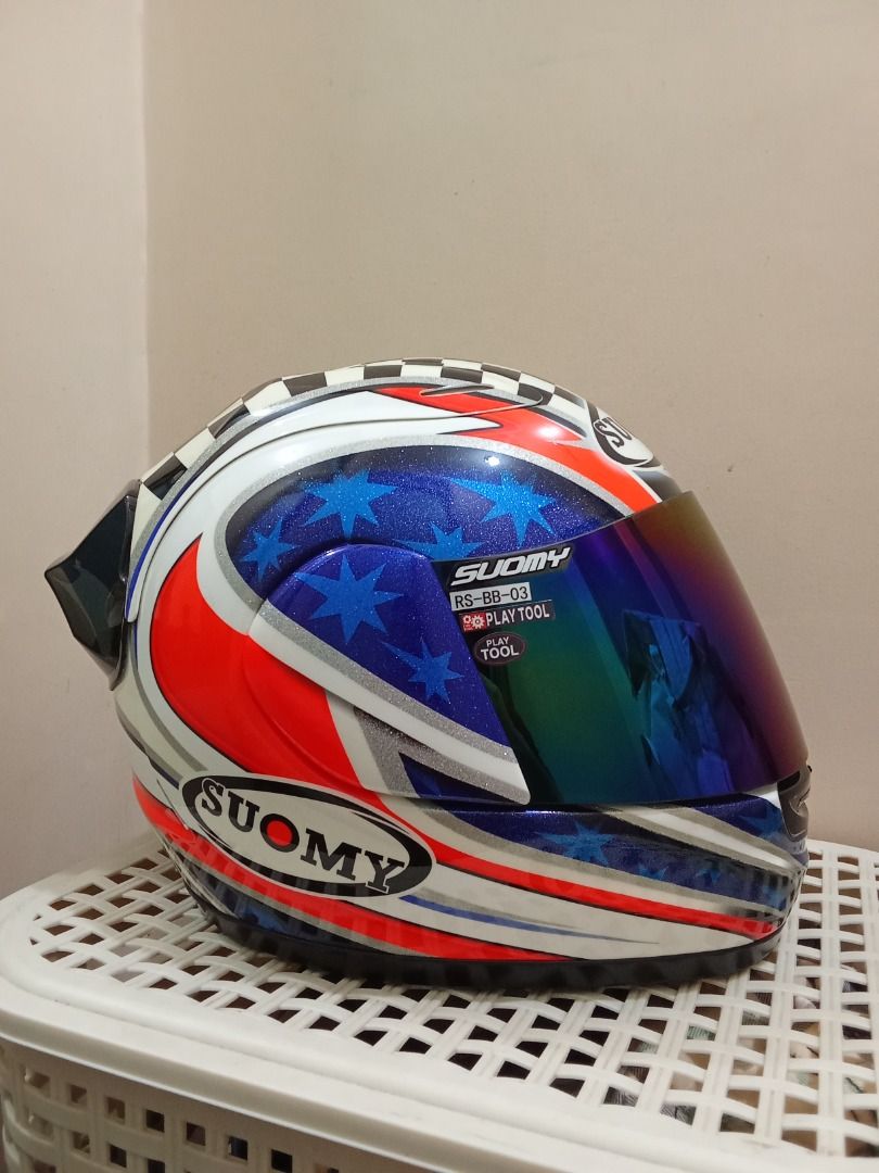 Suomy Spec1R Troy Bayliss XL (Category: Helmets and other Riding Gears) located in Pasig City. Submitted by kamote_lover0727 (Listing ID 1460975889, Image 2). Description: Suomy Spec1R Troy Bayliss Size XLarge 9500.