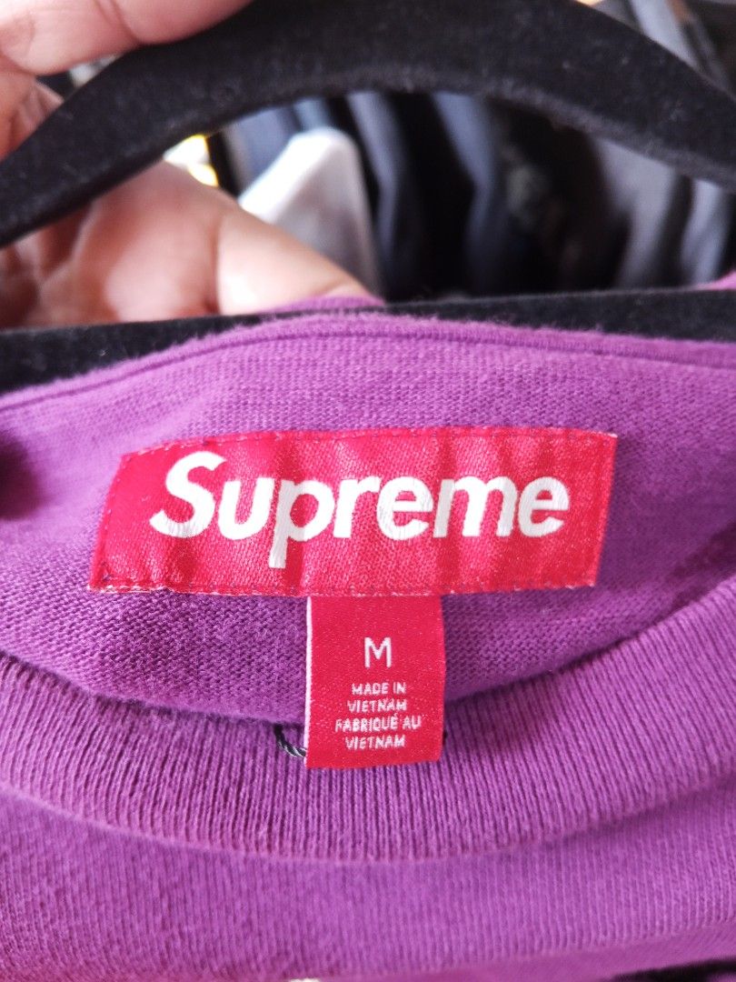 Supreme (Category: Activewear) located in Manila. Submitted by aeronroy4577085 (Listing ID 1460963738, Image 3). Description: .