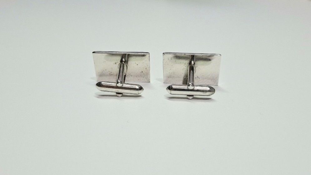 Swank Cufflinks with Red Stone (Category: Cuff Links) located in Makati City. Submitted by archaic532shop (Listing ID 1461026252, Image 2). Description: IMPORTANT NOTES: • Clients with OFFERS will be prioritized. • Selling in “As Is “condition (no warranty or guarantees) Accept all flaws before and after purchase. No returns. No exchange of items. • All items are pre-owned unless declared New • Conversation regarding OFFERS will be entertained on