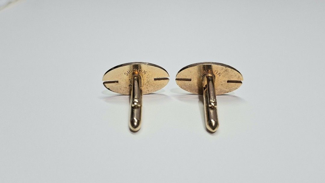 Swank Gold Plated Cufflinks (Category: Cuff Links) located in Makati City. Submitted by archaic532shop (Listing ID 1461038170, Image 2). Description: IMPORTANT NOTES: • Clients with OFFERS will be prioritized. • Selling in “As Is “condition (no warranty or guarantees) Accept all flaws before and after purchase. No returns. No exchange of items. • All items are pre-owned unless declared New • Conversation regarding OFFERS will be entertained once 