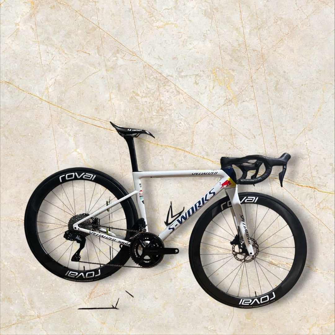 SWORKS SL8 WHOLE BIKE RUSH (Category: Bicycles) located in Manila. Submitted by louis_0801 (Listing ID 1461016694, Image 1). Description: NEGOTIABLE IF PICK UP! February 2026 Build! Used less than 300KM! Change of Plans upgrad malala! Sworks SL8 49 (XS) Taiwan Red Bull Edition Roval Rapide Cockpit 38x100mm With Garmin Mount Selle Italia Saddle (Replica) 105 Di2 Groupset 105 Di2 Shifters & Calipers Ultegra 12s Chain 105 Rotors (160/140) 105 Di2 RD