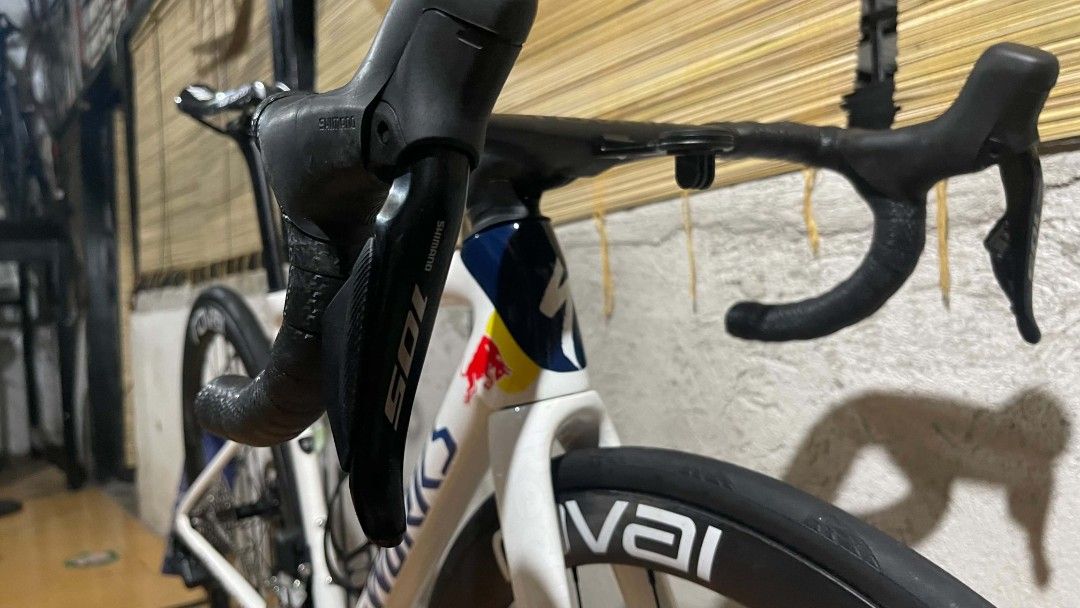 SWORKS SL8 WHOLE BIKE RUSH (Category: Bicycles) located in Manila. Submitted by louis_0801 (Listing ID 1461016694, Image 2). Description: NEGOTIABLE IF PICK UP! February 2026 Build! Used less than 300KM! Change of Plans upgrad malala! Sworks SL8 49 (XS) Taiwan Red Bull Edition Roval Rapide Cockpit 38x100mm With Garmin Mount Selle Italia Saddle (Replica) 105 Di2 Groupset 105 Di2 Shifters & Calipers Ultegra 12s Chain 105 Rotors (160/140) 105 Di2 RD