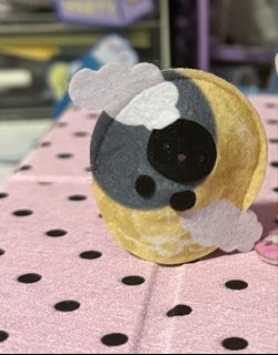 (Category: ) located in . Submitted by yoonglescatcafe (Listing ID 1461079655, Image 1). Description: .