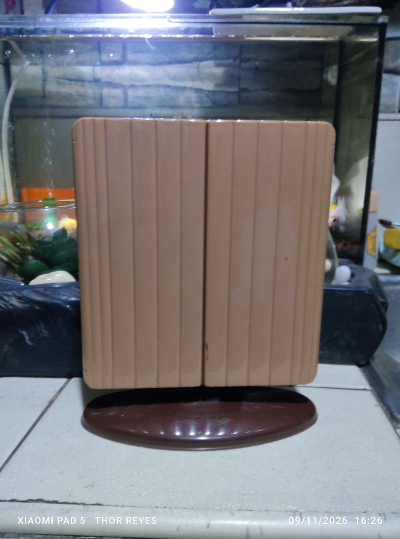 Table Top Trifold Vanity Mirror (Category: Mirrors) located in Valenzuela. Submitted by mighthor0526 (Listing ID 1461001094, Image 3). Description: Measurements on photo gallery provided Preloved item No issue, good as new Payment thru Gcash or Abono by Lalamove rider Delivery by rider or shipping will be shouldered by the buyer Pm me if interested .