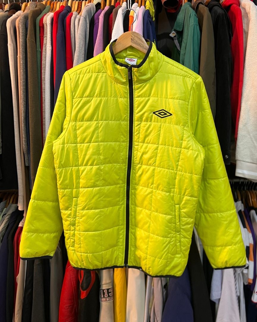 Tailored by Umbro Neon Green Puffer Jacket (Category: Coats, Jackets and Outerwear) located in Baguio. Submitted by marcusmartin2600 (Listing ID 1460928126, Image 2). Description: Size: US Small on tag Condition: Excellent 📏Measurement via Tape Measure Flat Laid (in inches): Chest width: 21.5” Length: 27.5” Shoulders: 17” Sleeve Length: 25.5” Hem: 17” ——————————— Note: Please check detailed photos before bidding to avoid cancellations Also avail