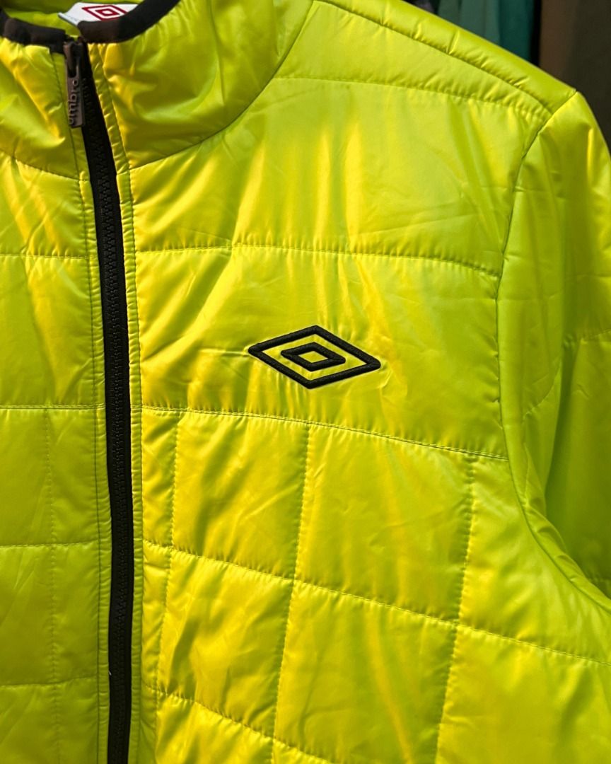 Tailored by Umbro Neon Green Puffer Jacket (Category: Coats, Jackets and Outerwear) located in Baguio. Submitted by marcusmartin2600 (Listing ID 1460928126, Image 3). Description: Size: US Small on tag Condition: Excellent 📏Measurement via Tape Measure Flat Laid (in inches): Chest width: 21.5” Length: 27.5” Shoulders: 17” Sleeve Length: 25.5” Hem: 17” ——————————— Note: Please check detailed photos before bidding to avoid cancellations Also avail