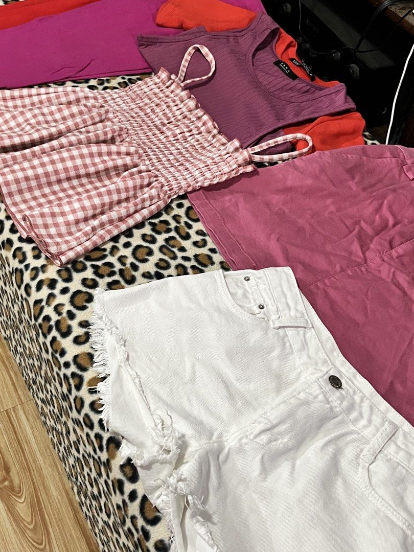 !TAKE ALL! (Category: Others Tops) located in San Pedro. Submitted by sie_declutters (Listing ID 1460977619, Image 3). Description: Condition: •Leggings - Like new. Both fits medium Pink: 5’0 minimum height Red: 5’3 minimum height •Tops - Red: used w/o flaws (fits XS-M stretchable) - Magenta: has not been used (fits XS-S) - Pink Checkered: used thrice w/o flaws (One Size) •Bottoms - Pink Skirt: bought from ukayan (but only used it twice) it has a