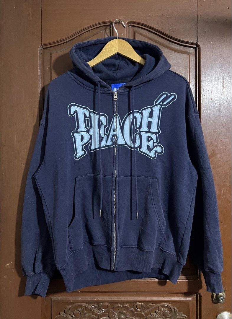 Teach Peace Zip Up Hoodie (Category: Coats, Jackets and Outerwear) located in Manila. Submitted by thriftpoint99 (Listing ID 1461075593, Image 1). Description: 25x26 No issue Need wash only Excellent condition.