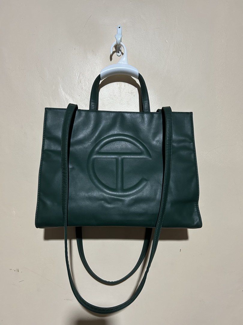 TELFAR - MEDIUM VEGAN LEATHER SHOPPING BAG (Category: Luxury Bags & Wallets) located in Dasmarinas. Submitted by pseudonym. (Listing ID 1461058045, Image 3). Description: TELFAR - MEDIUM VEGAN LEATHER SHOPPING BAG DARK GREEN EXCELLENT CONDITION NO FLAWS feel free to inquire quick replies.