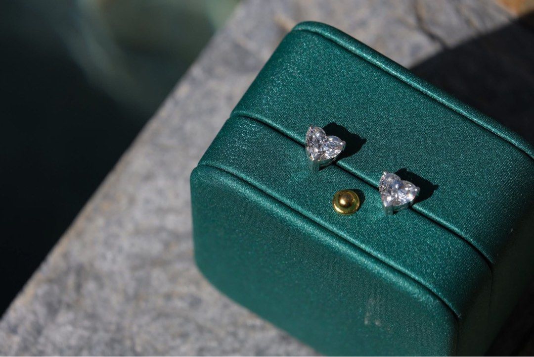 Tessera 2ct ea Heart Shape Natural Diamonds (Category: Earrings) located in Muntinlupa City. Submitted by jcrmy (Listing ID 1460993693, Image 3). Description: FAST BREAK❗️❗️❗️ Earrings Set Investment Grade Natural Diamond Collection | GIA & IGI Certified Available for serious collectors or jewelry investors. • Matched Pair: 4.02 TCW Heart Brilliants (GIA): • Stone A: 2.01ct | G Color | SI2 Clarity | Excellent Polish/Symmetry • Stone B: 2.01ct | G