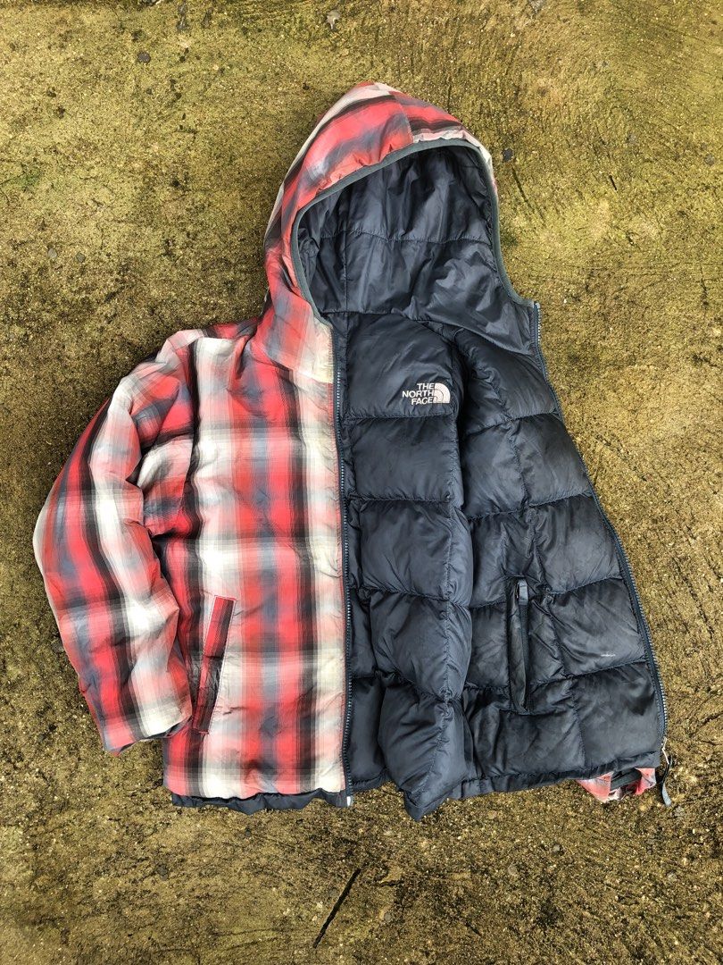 THE NORTH FACE PUFFER (Category: Coats, Jackets and Outerwear) located in Manila. Submitted by tunicy2k (Listing ID 1460932946, Image 3). Description: THE NORTH FACE IREVERSABLE SIZE MEDIUM.