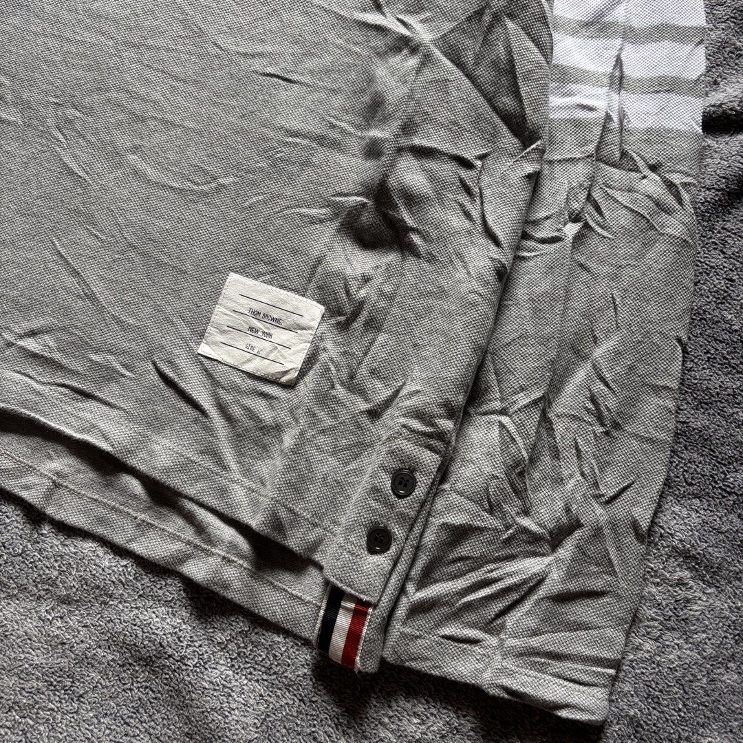 THOM BROWNE LONGSLEEVE (Category: Tshirts & Polo Shirts ) located in Polomolok. Submitted by kuishh (Listing ID 1461058101, Image 2). Description: Medium Width 20 Length 27.