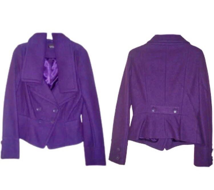 Topshop Violet Jacket Coat M (Category: Coats, Jackets and Outerwear) located in Marikina City. Submitted by theconstantdeclutterer (Listing ID 1461072242, Image 1). Description: Topshop tailored violet wool polyester jacket with lining. Medium, UK 10 size, 18 inches bust. Bought in UK for P7,500 if converted. Sacrifice sale. Good for international travel. Order now! .