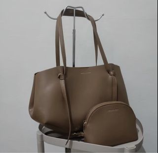 (Kategori: ) berada di . Dikirim oleh bungamelatimerah (ID iklan 1460505487, Gambar 1). Deskripsi: .