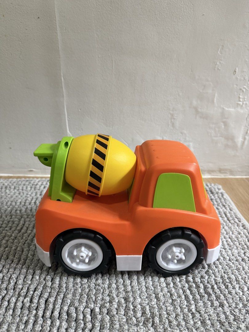 Toy Cement Mixer Truck (Category: Kids Toys) located in Paranaque City. Submitted by cellybelly (Listing ID 1460963437, Image 3). Description: .